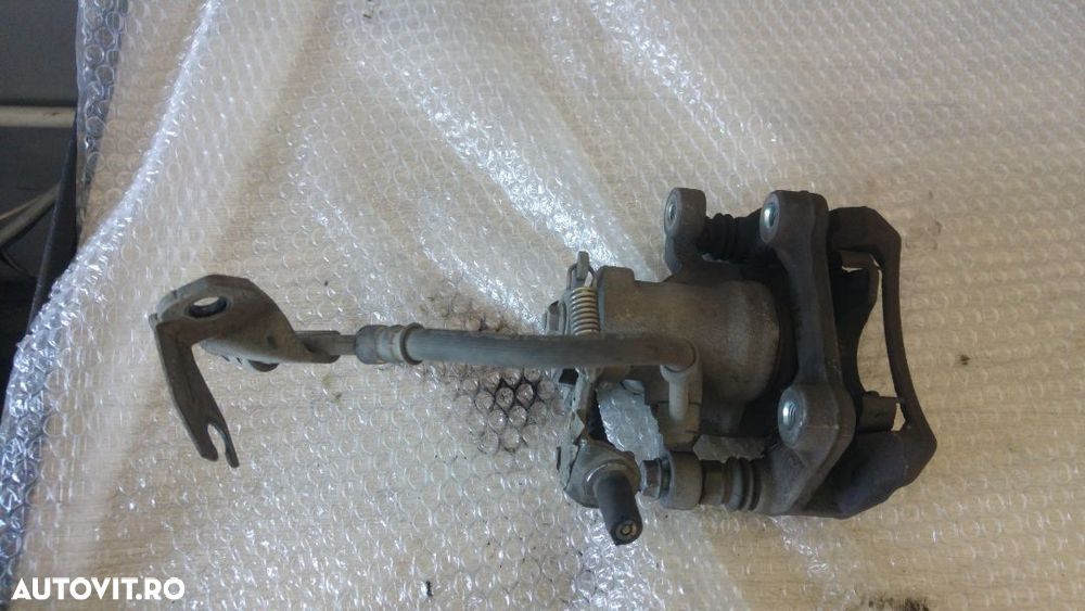 etrier stanga spate hyundai ix20 1.6 crdi d4fb 2014 - 2