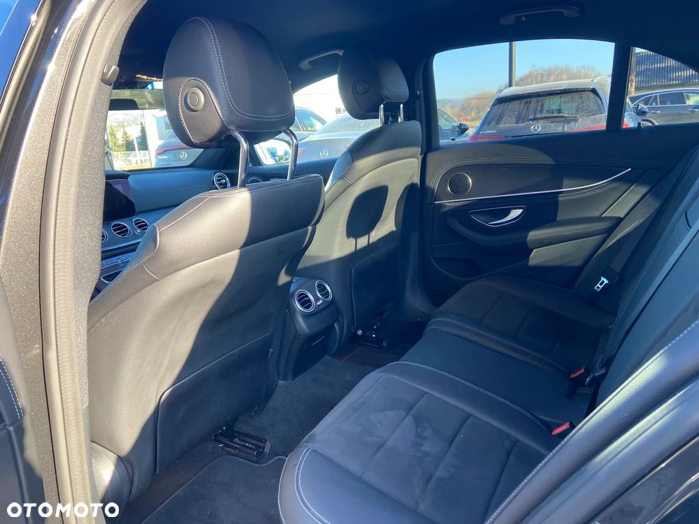 Mercedes-Benz Klasa E 220 d 4-Matic AMG - 8