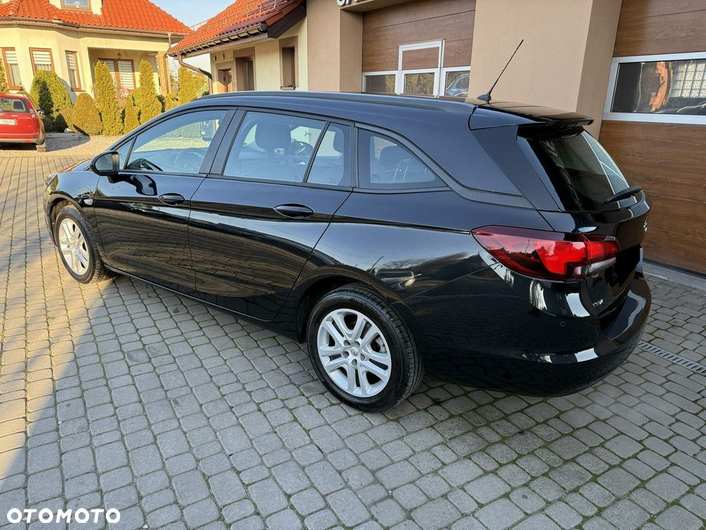 Opel Astra 1.4 Turbo Edition - 10