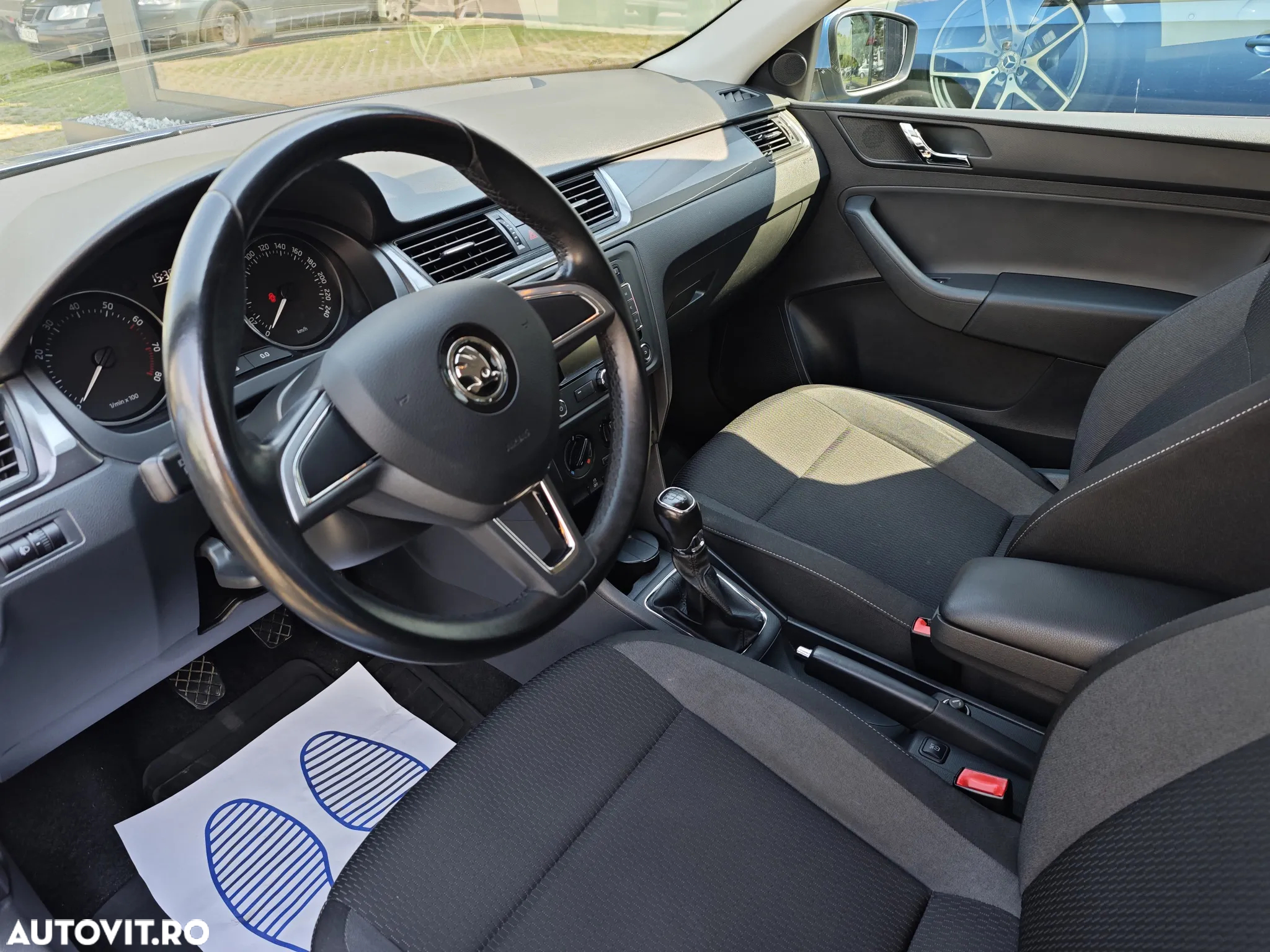 Skoda RAPID 1.2 TSI Ambition - 9