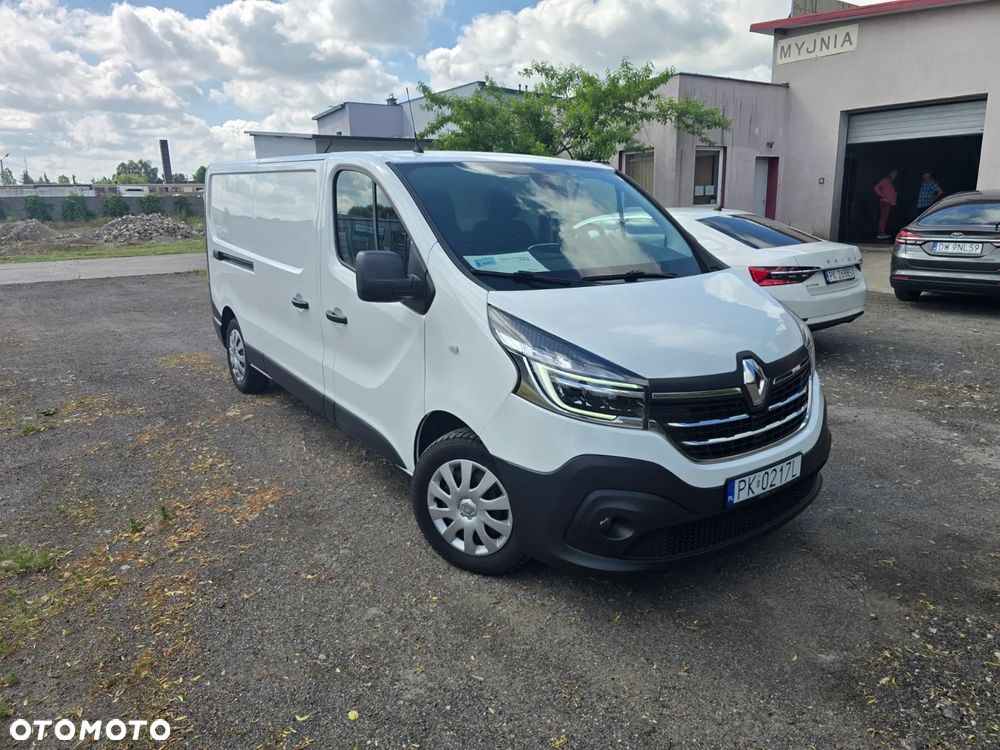 Renault TRAFIC - 2