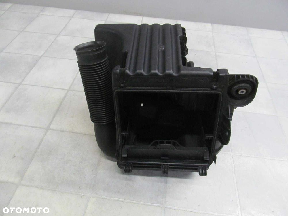 MERCEDES W169 2.0  04-12  OBUDOWA FILTRA POWIETRZA 09400004 - 2