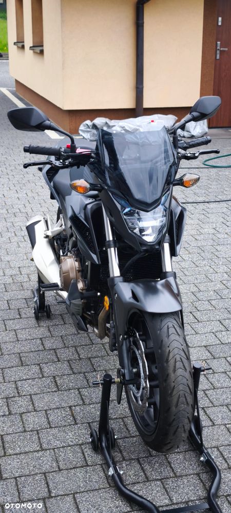 Honda CB - 12