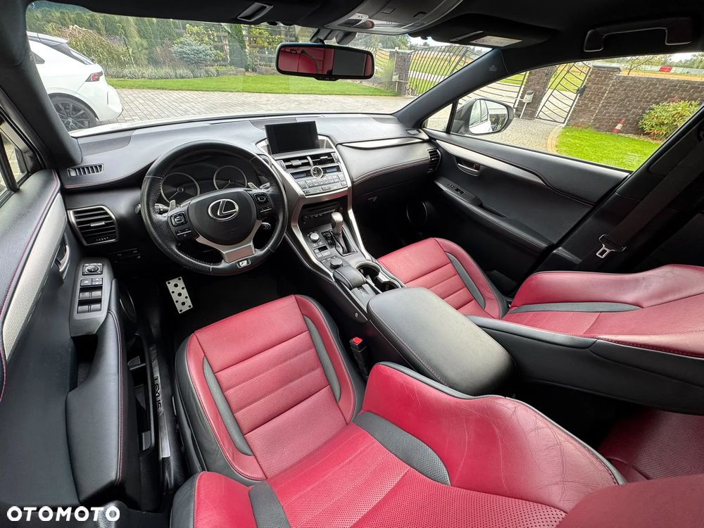 Lexus NX 300h E-FOUR F SPORT - 33