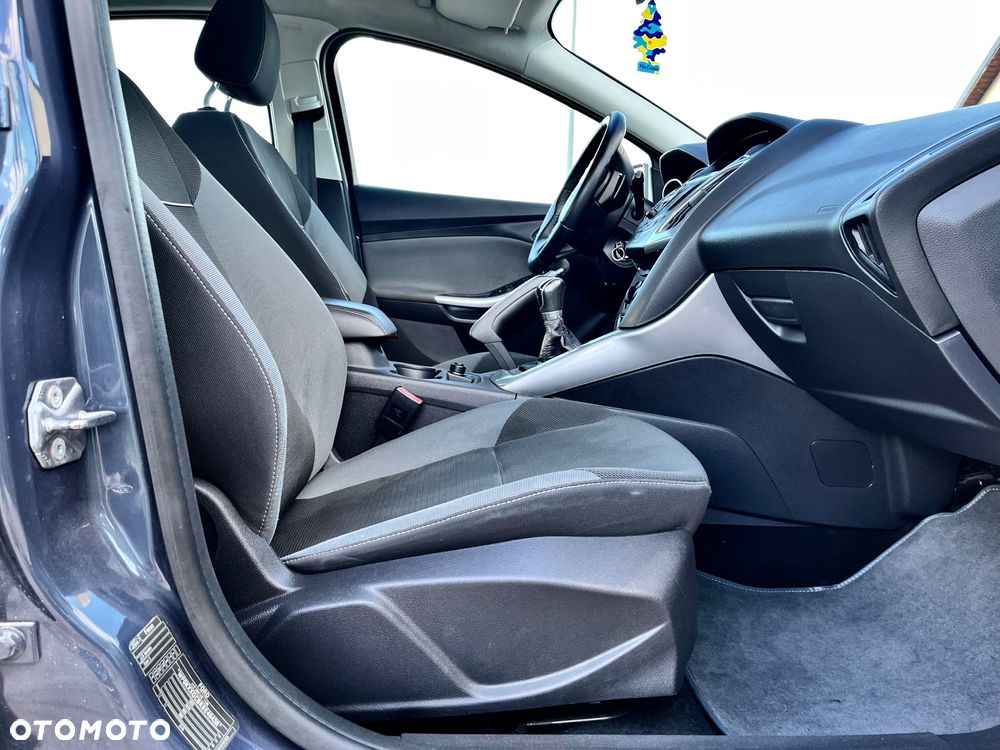 Ford Focus 1.6 TI-VCT Champions Edition - 11