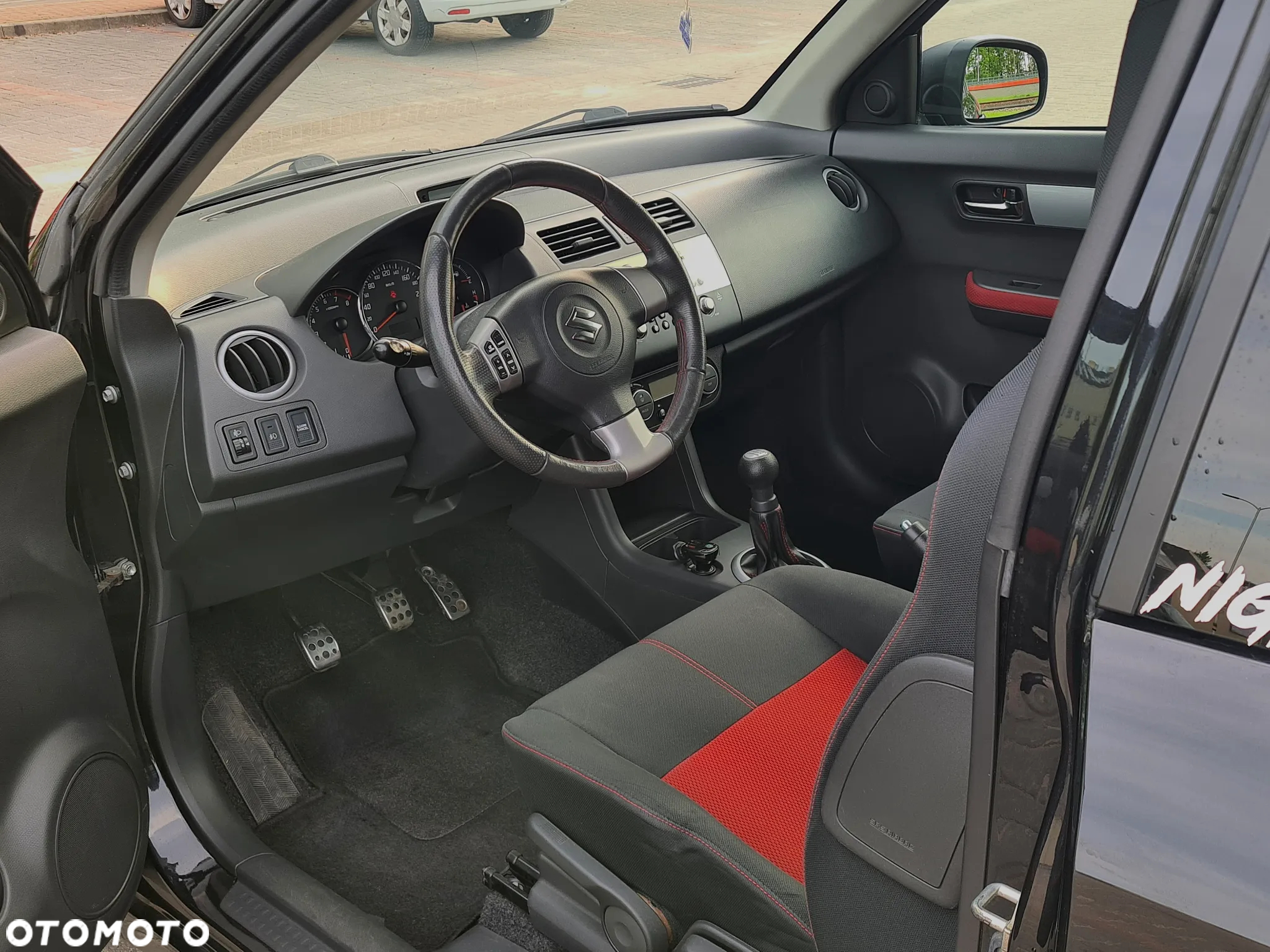 Suzuki Swift 1.6 Sport - 10