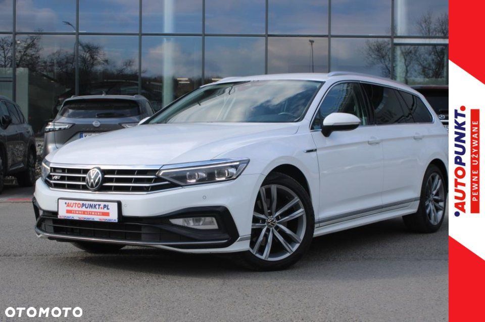 Volkswagen Passat - 1