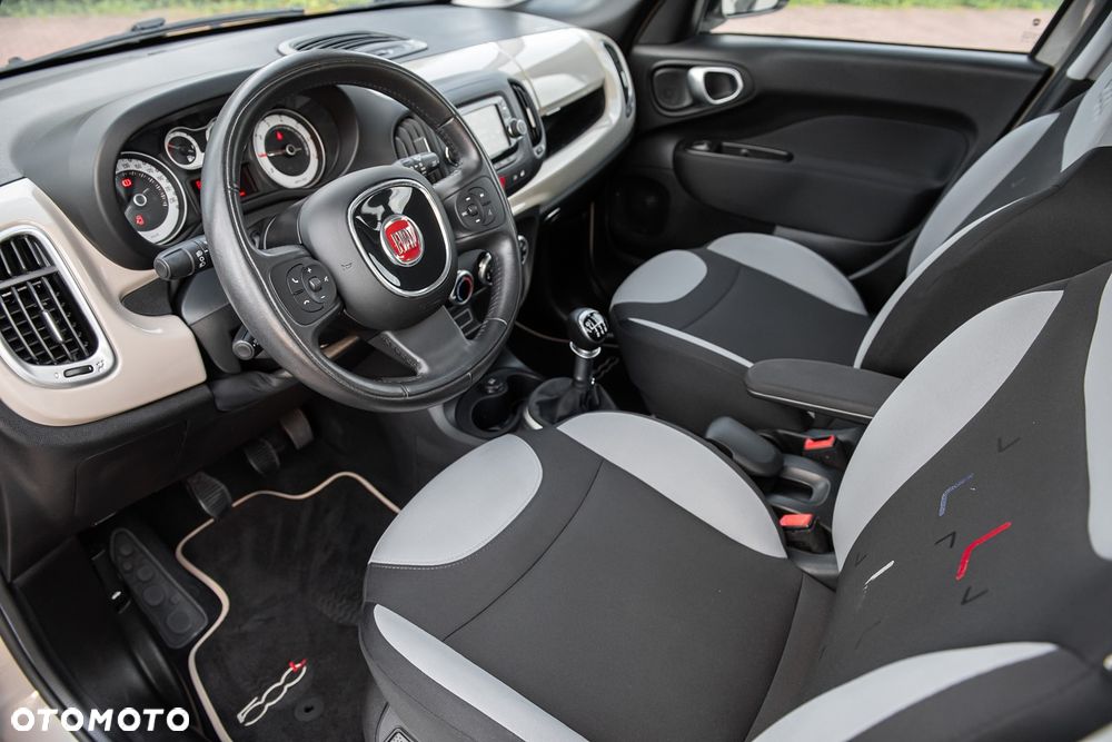 Fiat 500L 1.4 T-Jet 16V Lounge - 15