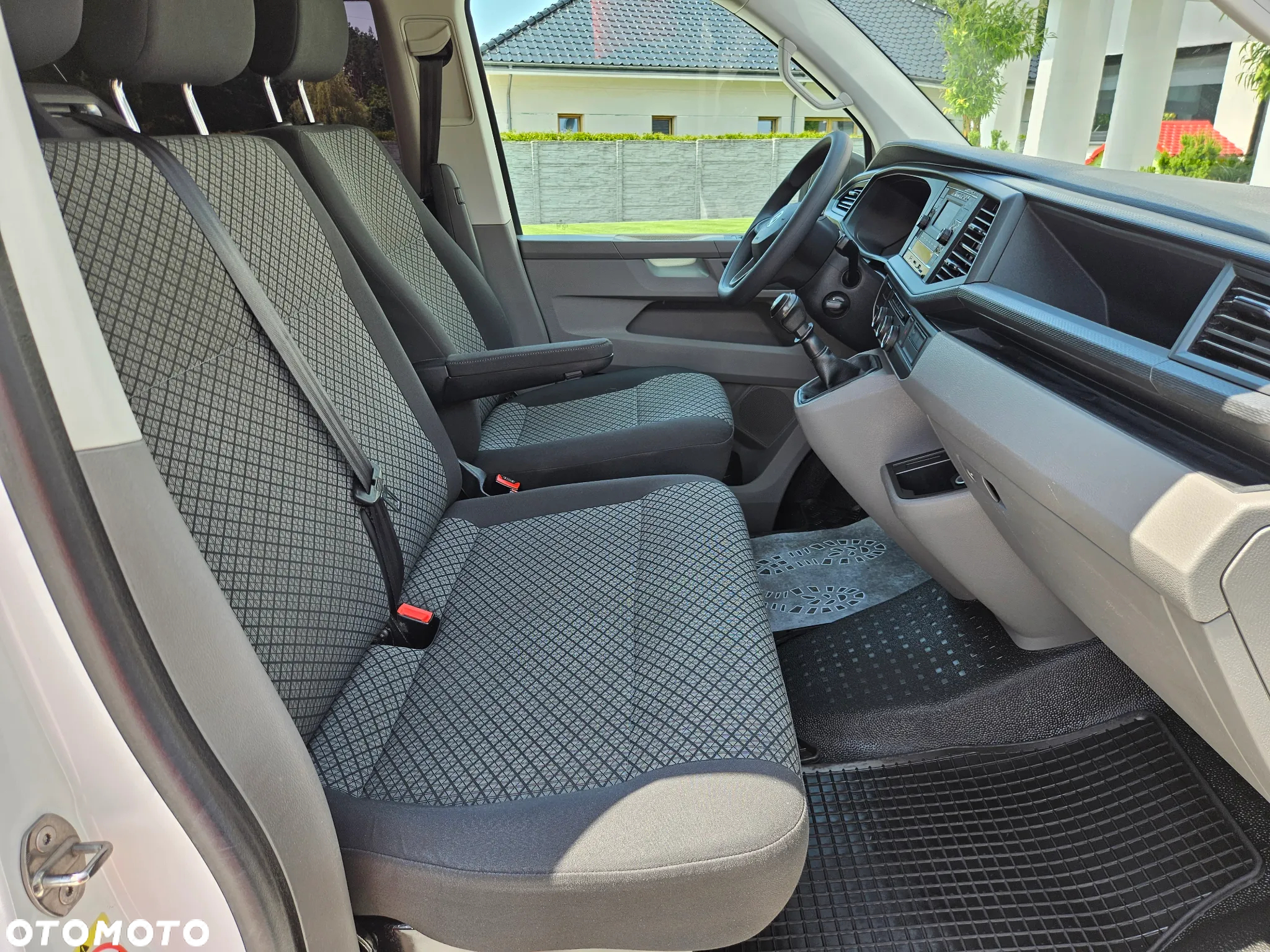 Volkswagen Caravelle 6.1 2.0 TDI L2 Comfortline - 22