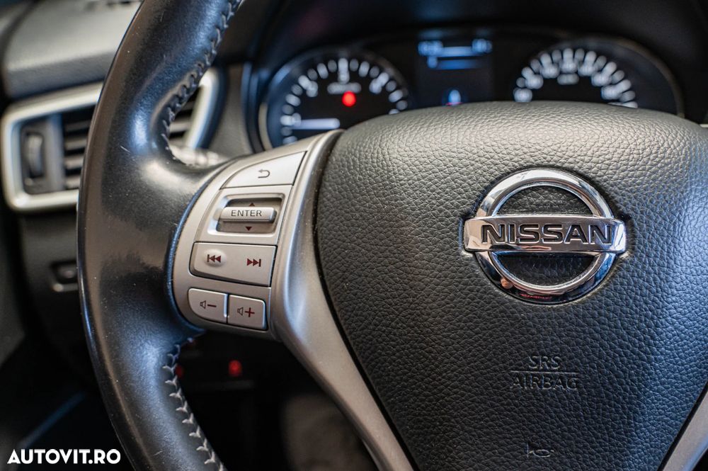 Nissan Qashqai 1.6 DCI N-Connecta - 18