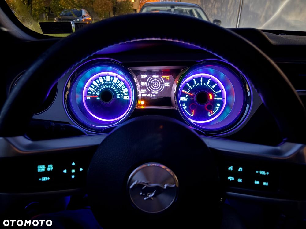 Ford Mustang 3.7 V6 Premium - 8