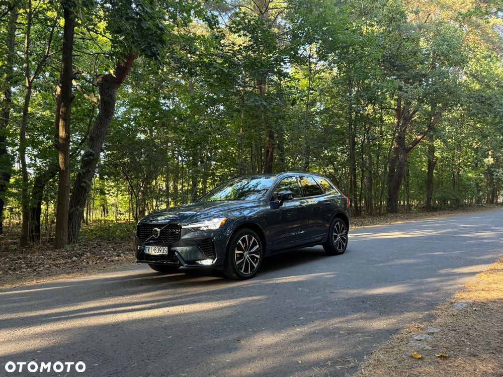 Volvo XC 60 B5 B AWD Plus Dark - 18