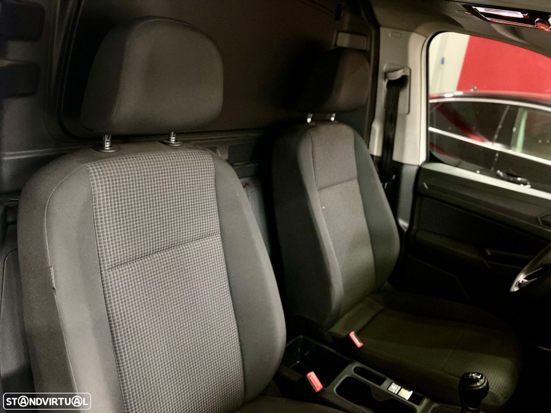 VW Caddy Maxi 2.0 TDI - 24