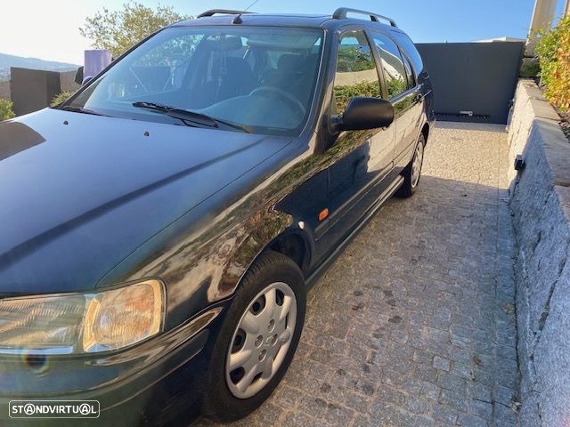 Honda Civic Aerodeck 1.5i LS - 2