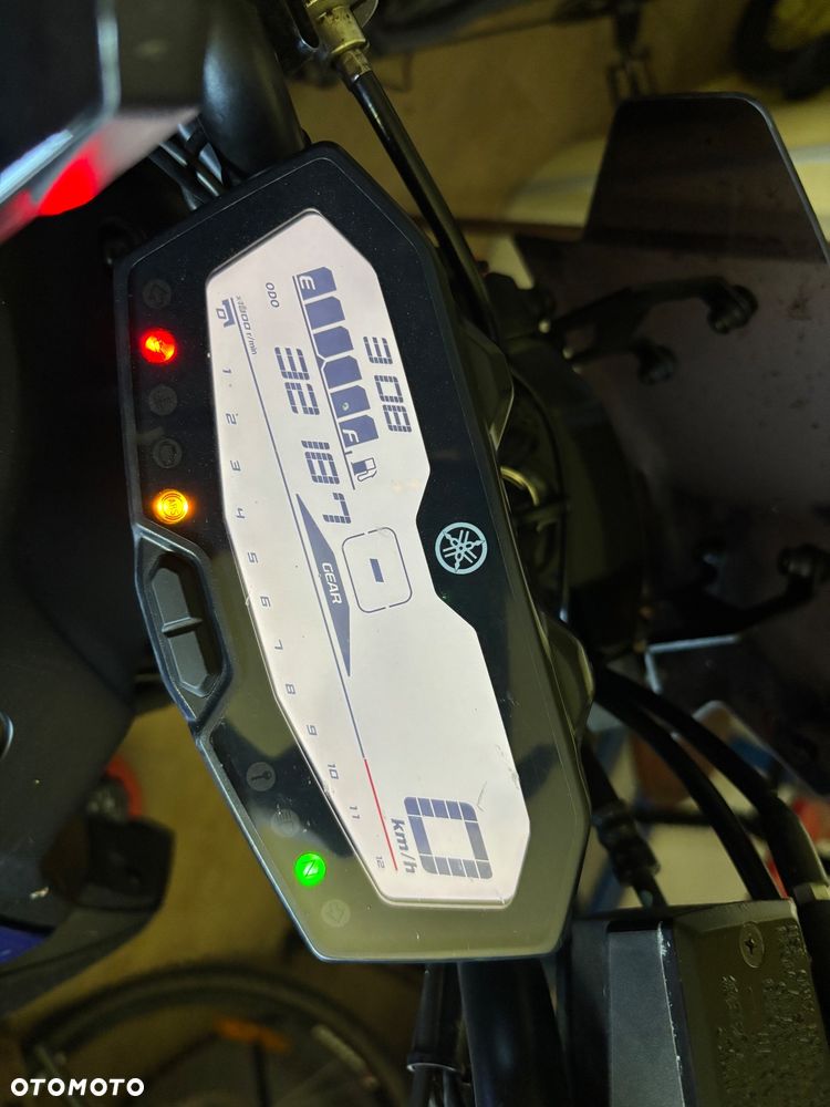 Yamaha MT - 16