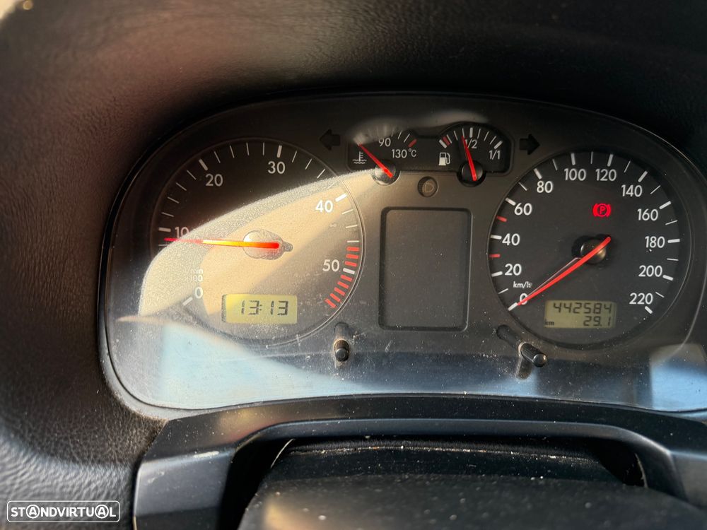 VW Golf 1.9 TDi Highline - 4