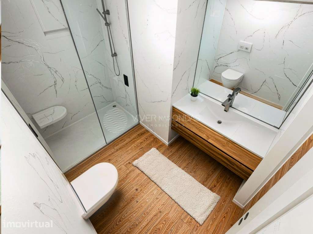 Apartamento T2 com Varandas Privativas e Estacionamento no Pinhal d... - Grande imagem: 3/45