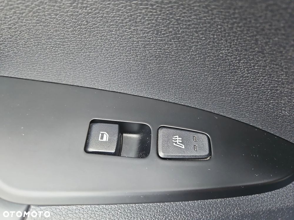 Kia Sportage 1.6 T-GDI L 4WD DCT - 19