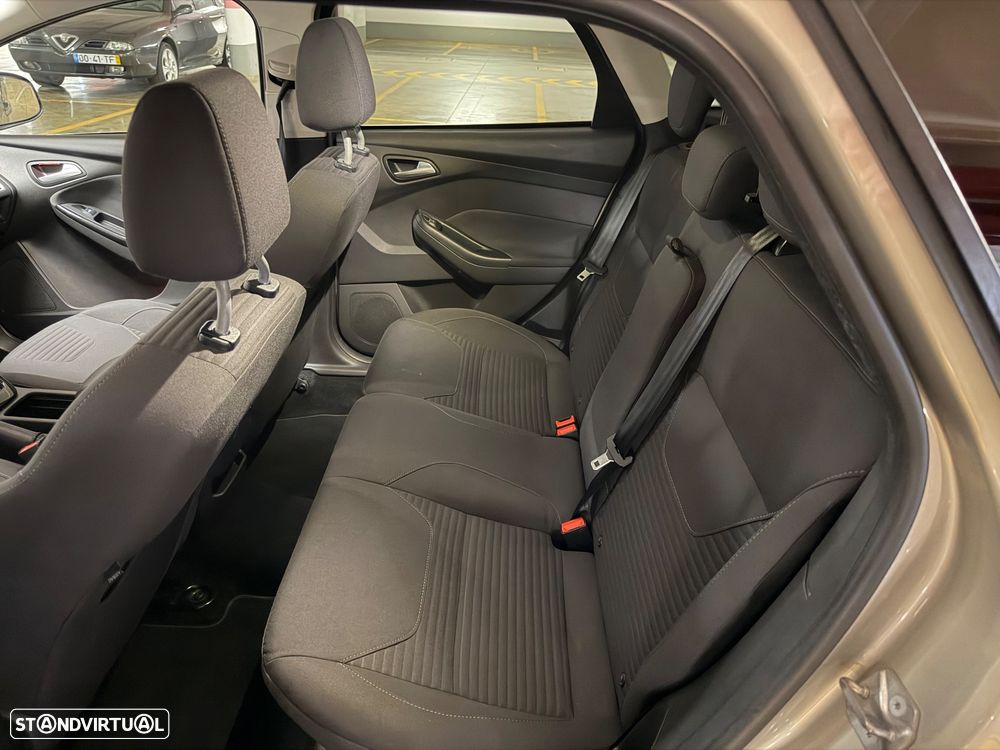 Ford Focus SW 1.0 SCTi Titanium Best - 12