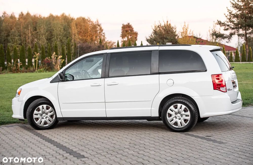 Dodge Grand Caravan 3.6 R/T - 12