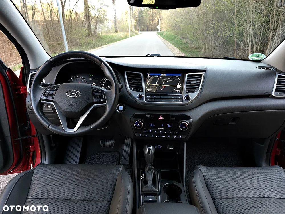 Hyundai Tucson 2.0 CRDI 4WD Automatik Premium - 26