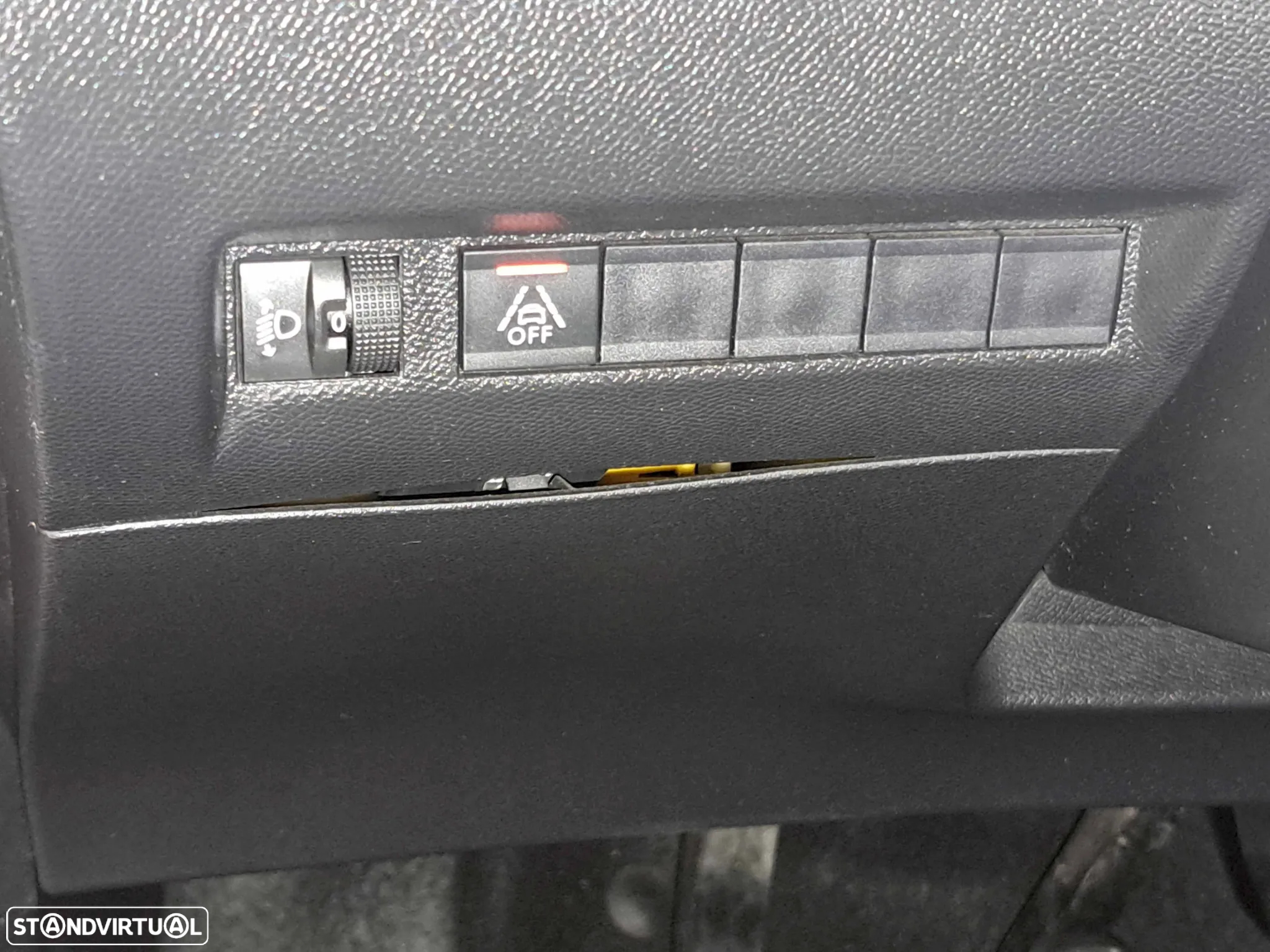 Peugeot 208 1.2 PureTech Active - 9