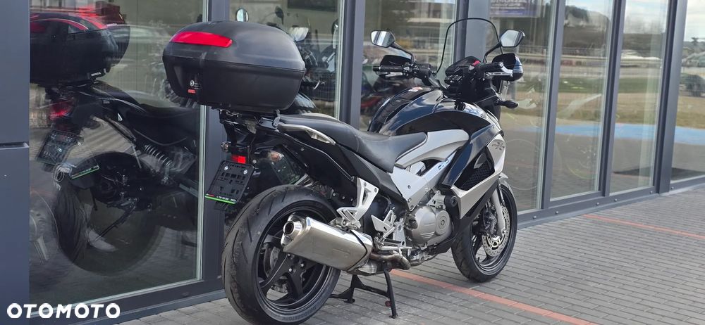 Honda VFR - 5