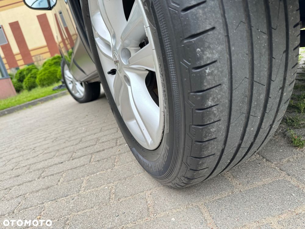 Nissan Qashqai 2.0 dCi DPF tekna - 36