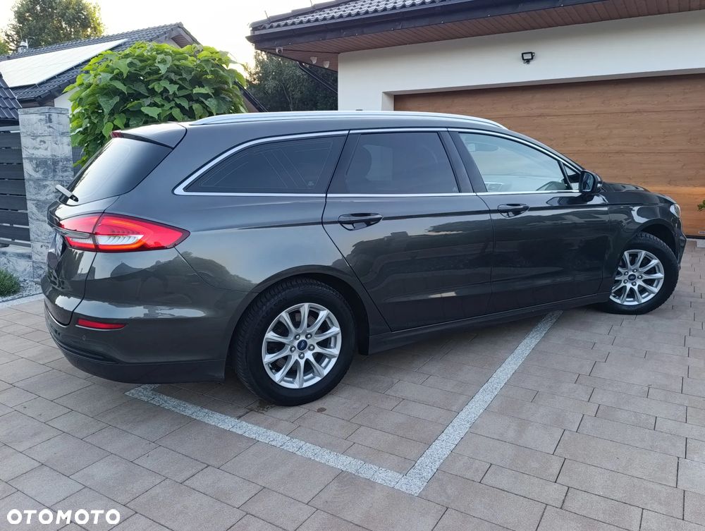 Ford Mondeo - 17