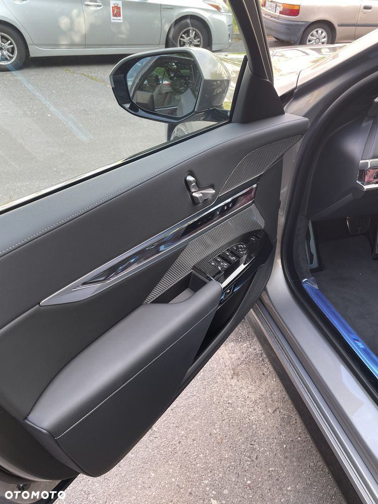 BMW Seria 7 740d xDrive sport - 6