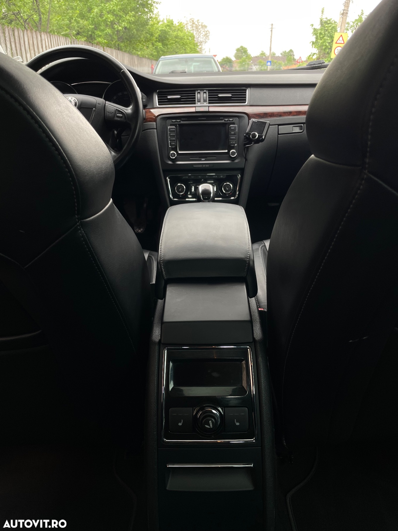 Skoda Superb Combi 2.0 TDI Elegance - 11