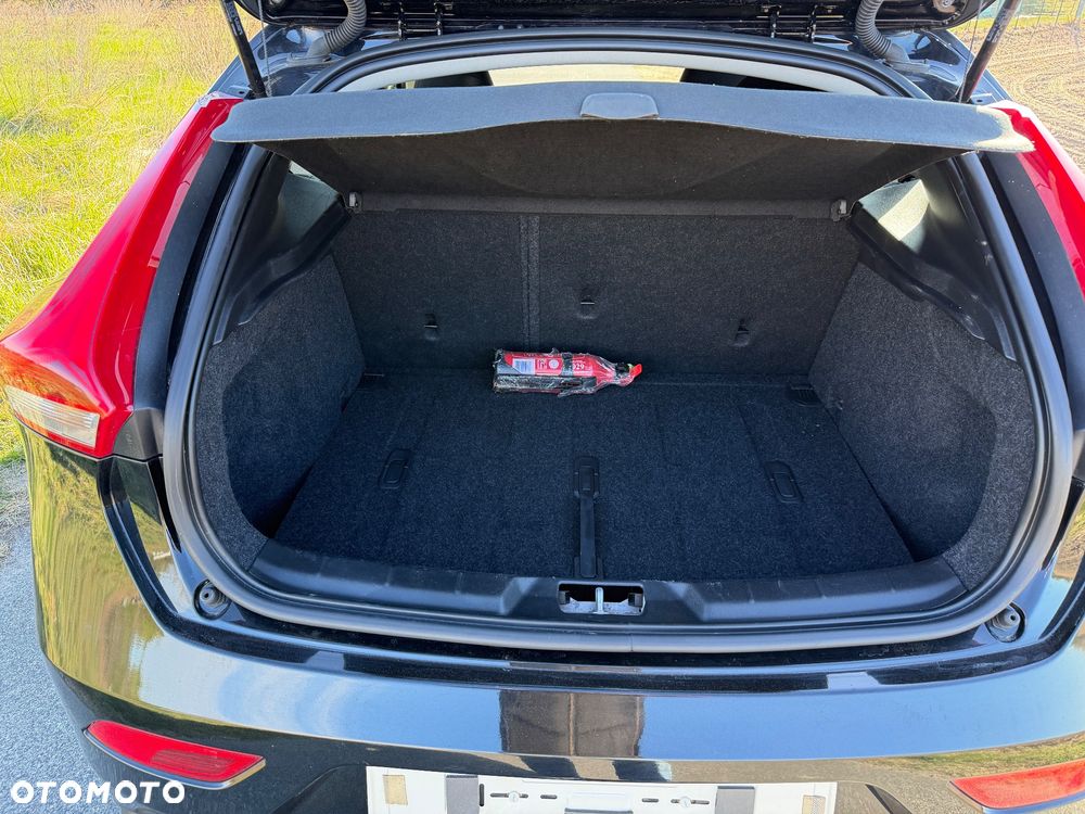 Volvo V40 T2 Kinetic - 14