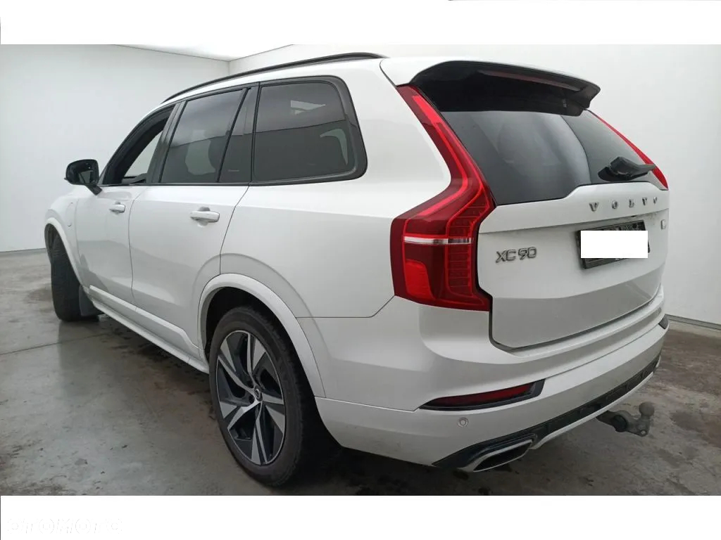 Volvo XC 90 T8 AWD Plug-In Hybrid R-Design 7os - 4