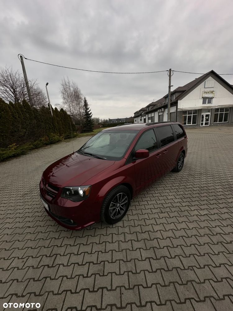 Dodge Grand Caravan 3.6 R/T - 5