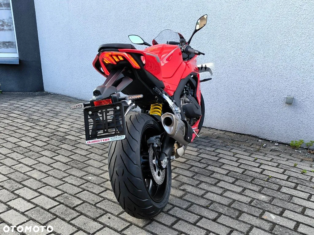 QJMOTOR SRK 800RR - 14