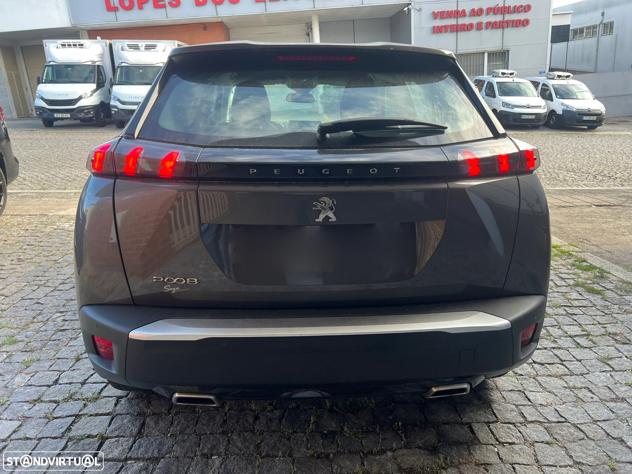 Peugeot 2008 1.2 PureTech Active Pack EAT8 - 11