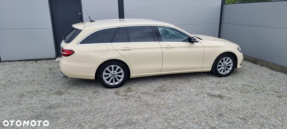 Mercedes-Benz Klasa E 200 d Exclusive - 8