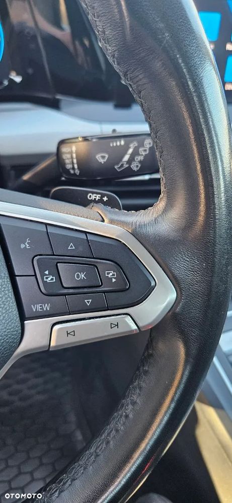 Volkswagen Golf - 24