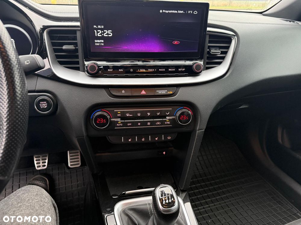 Kia ProCeed 1.5 T-GDI GT Line - 14