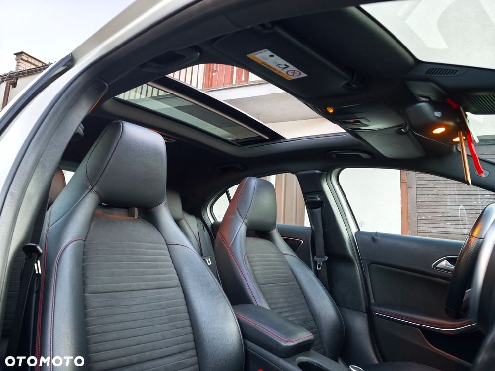 Mercedes-Benz Klasa A 220 4-Matic AMG Line - 20