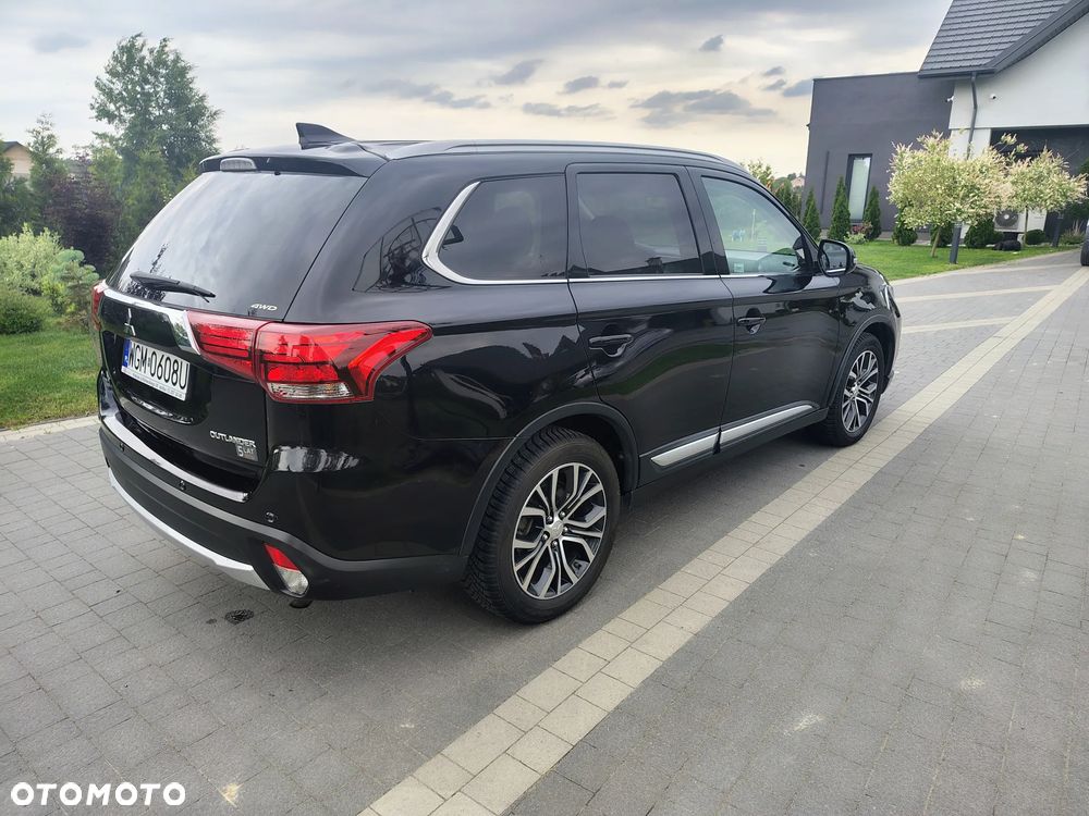 Mitsubishi Outlander 2.0 Intense + 4WD CVT - 5