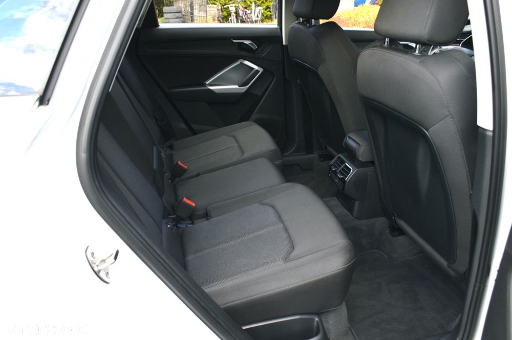 Audi Q3 35 TDI Advanced S tronic - 28