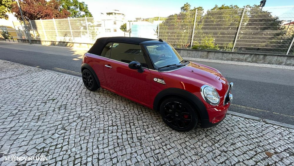 MINI Cabrio John Cooper Works - 3