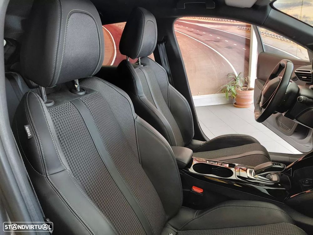 Peugeot e-208 50 kWh GT Pack - 23
