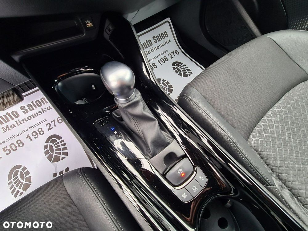 Toyota C-HR 2.0 Hybrid Executive - 23