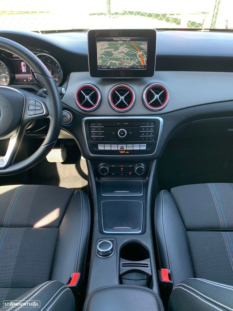 Mercedes-Benz CLA 180 d Shooting Brake AMG Line Aut. - 28