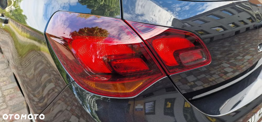 Opel Astra 1.4 Turbo Cosmo - 40