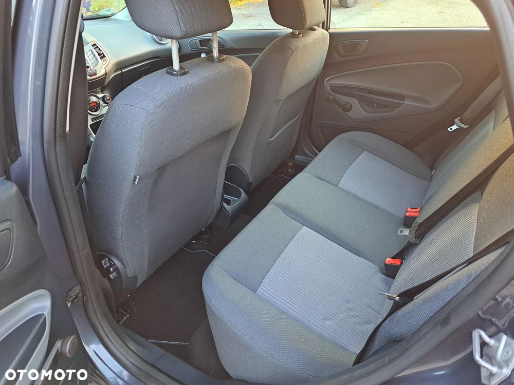 Ford Fiesta - 16