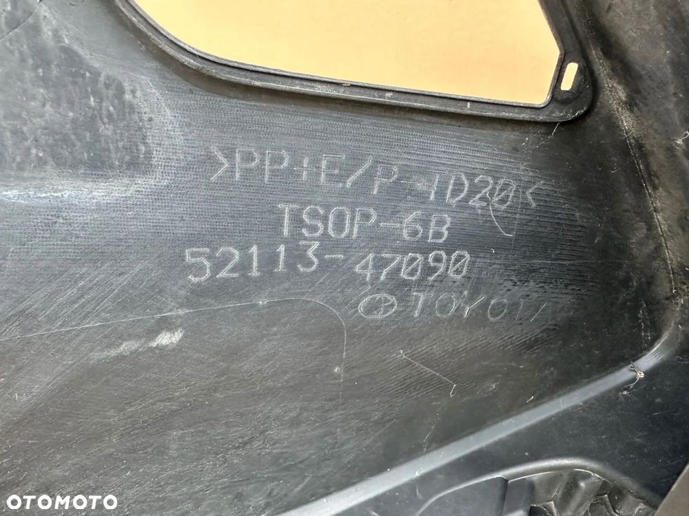 ZDERZAK Toyota Prius Prime 2017 ORYGINAŁ ŁADNY STAN - 9