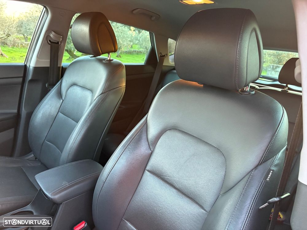 Hyundai Tucson 1.7 CRDi Creative Plus - 6